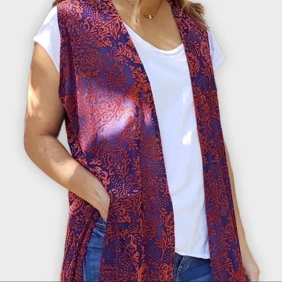 LULAROE sleeveless  Blue and red Joy Vest/kimono - Picture 3 of 13